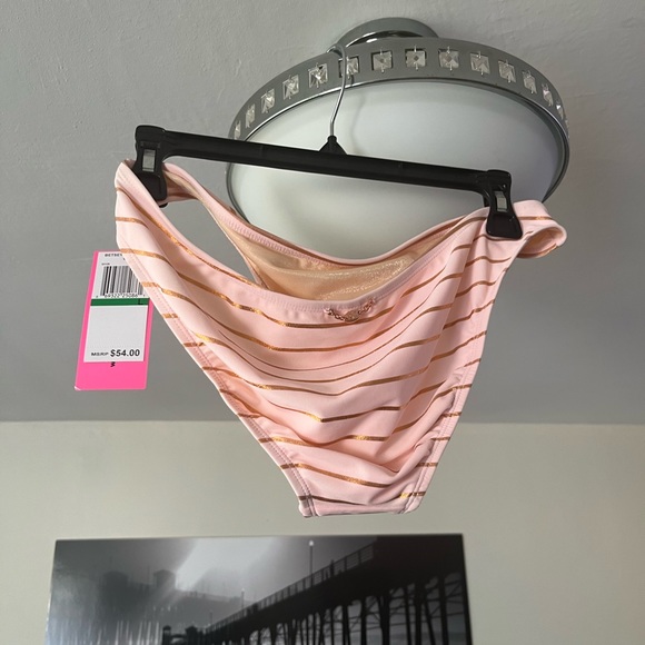 Betsy Johnson bathing suit.Large top, medium top With large bottom.New with tags - Picture 3 of 8